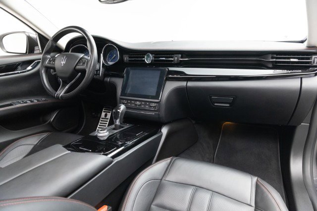 Used 2017 Maserati Quattroporte S GranSport Q4 image 2