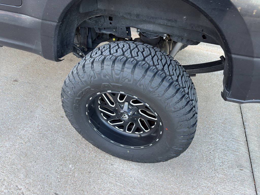 Used 2017 Ford F350 Platinum w/ Platinum Ultimate Package image 9