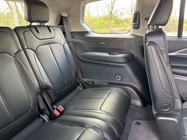 Used 2023 Jeep Grand Cherokee L Limited w/ Luxury Tech Group II AWD/4WD image 30