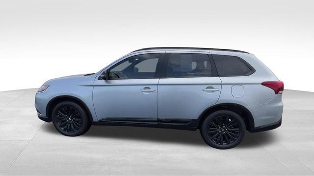 Used 2020 Mitsubishi Outlander SE image 15