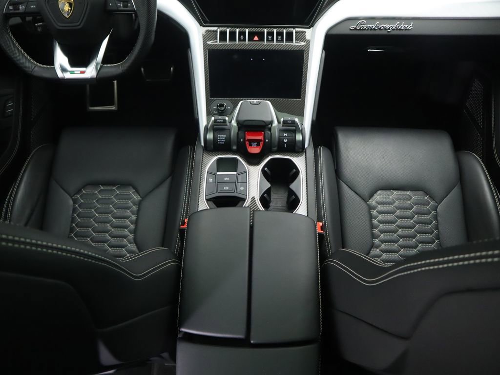 Used 2022 Lamborghini Urus image 17