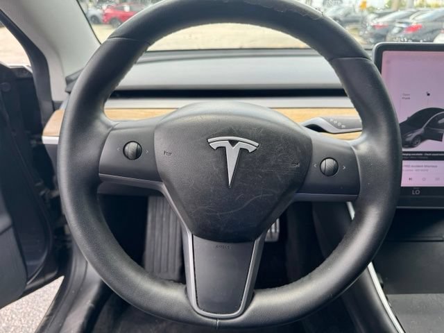 Used 2019 Tesla Model 3 Standard Range Plus RWD image 17