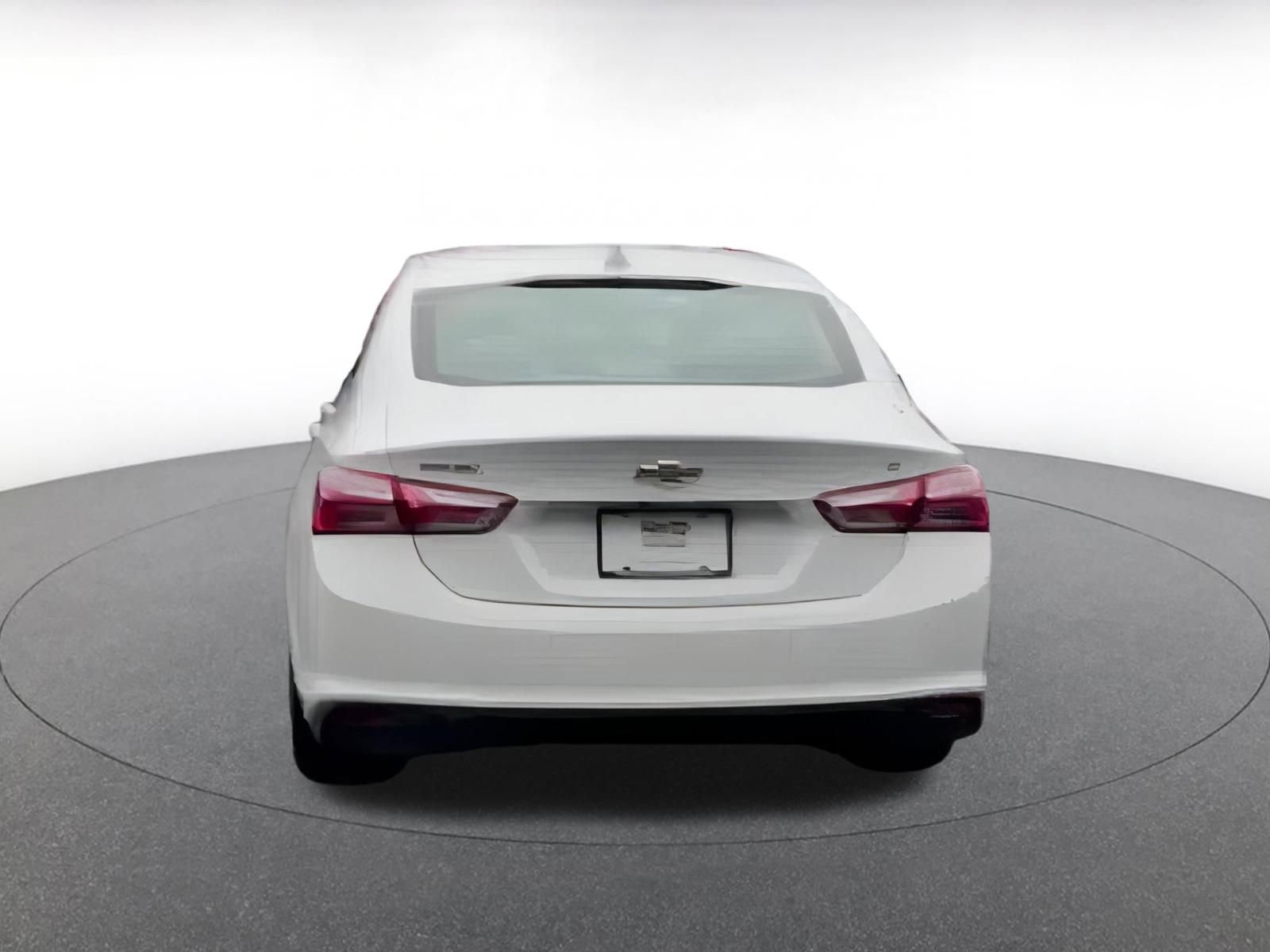 Used 2024 Chevrolet Malibu LT image 14