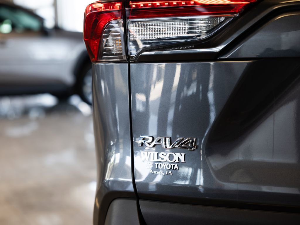 Used 2024 Toyota RAV4 LE AWD/4WD image 8
