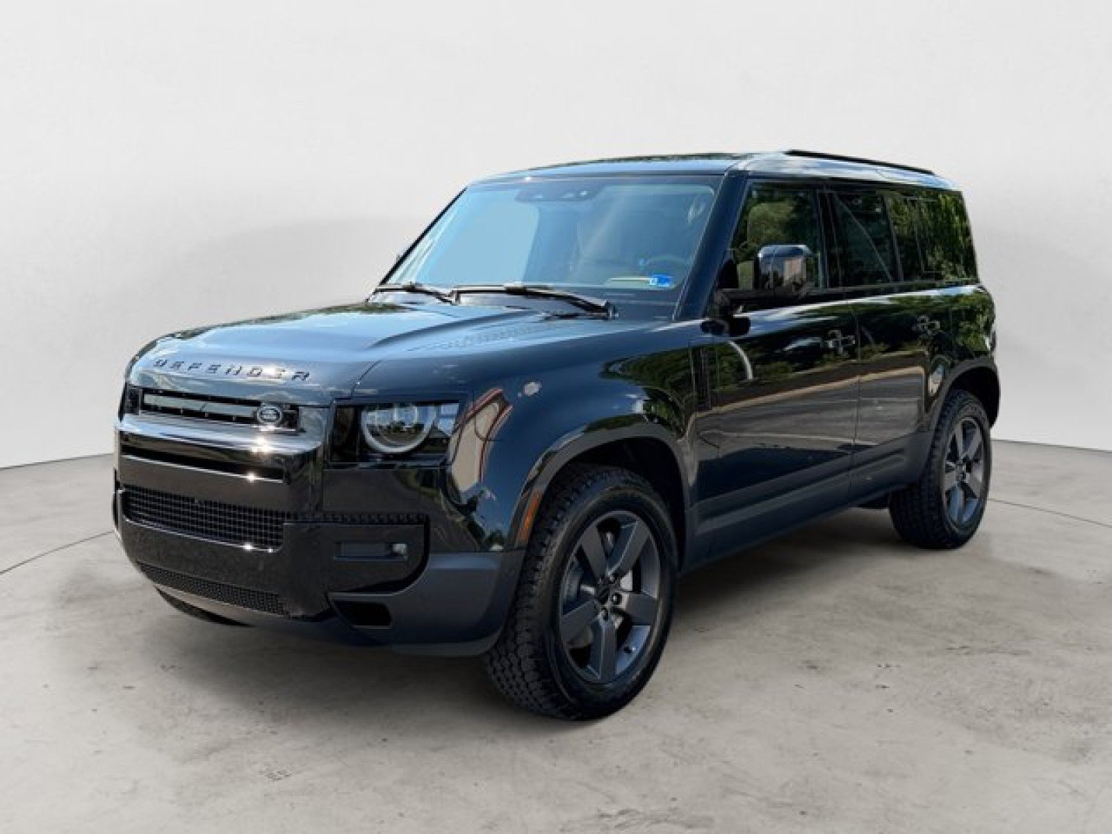 New 2026 Land Rover Defender 110 S AWD/4WD image 1