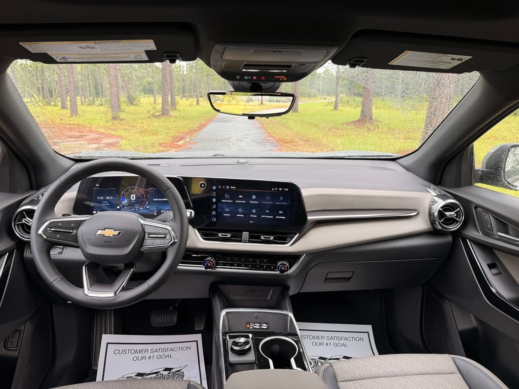New 2027 Chevrolet Equinox LT w/ Convenience Package II FWD image 12