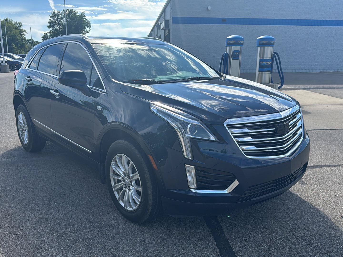 Used 2017 Cadillac XT5 FWD image 7