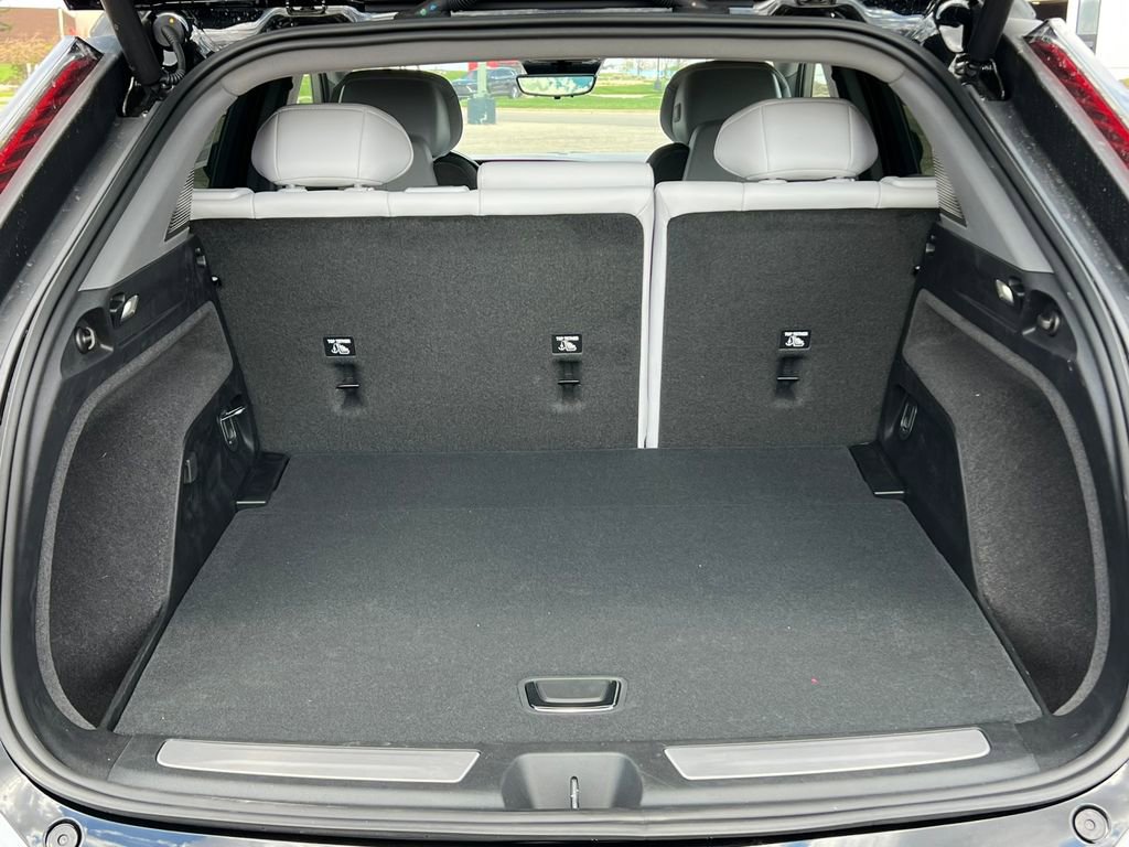 New 2026 Cadillac Optiq Sport 1 w/ LPO, Floor Liner Package AWD/4WD image 35