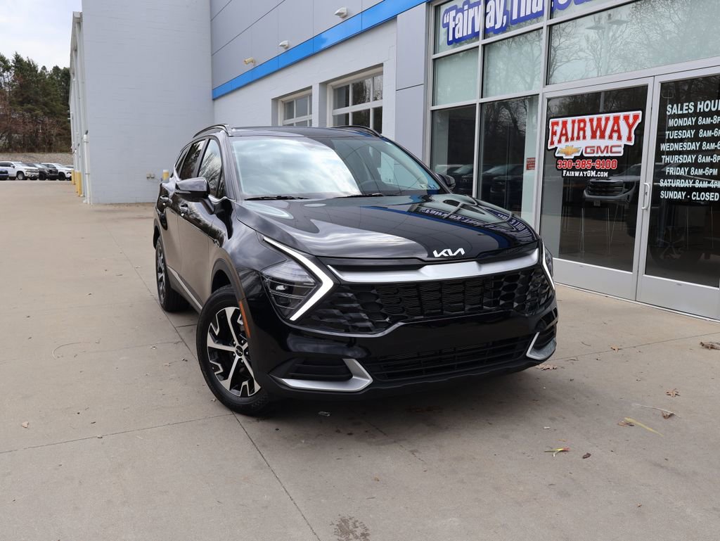 Used 2025 Kia Sportage EX w/ Premium Package image 38