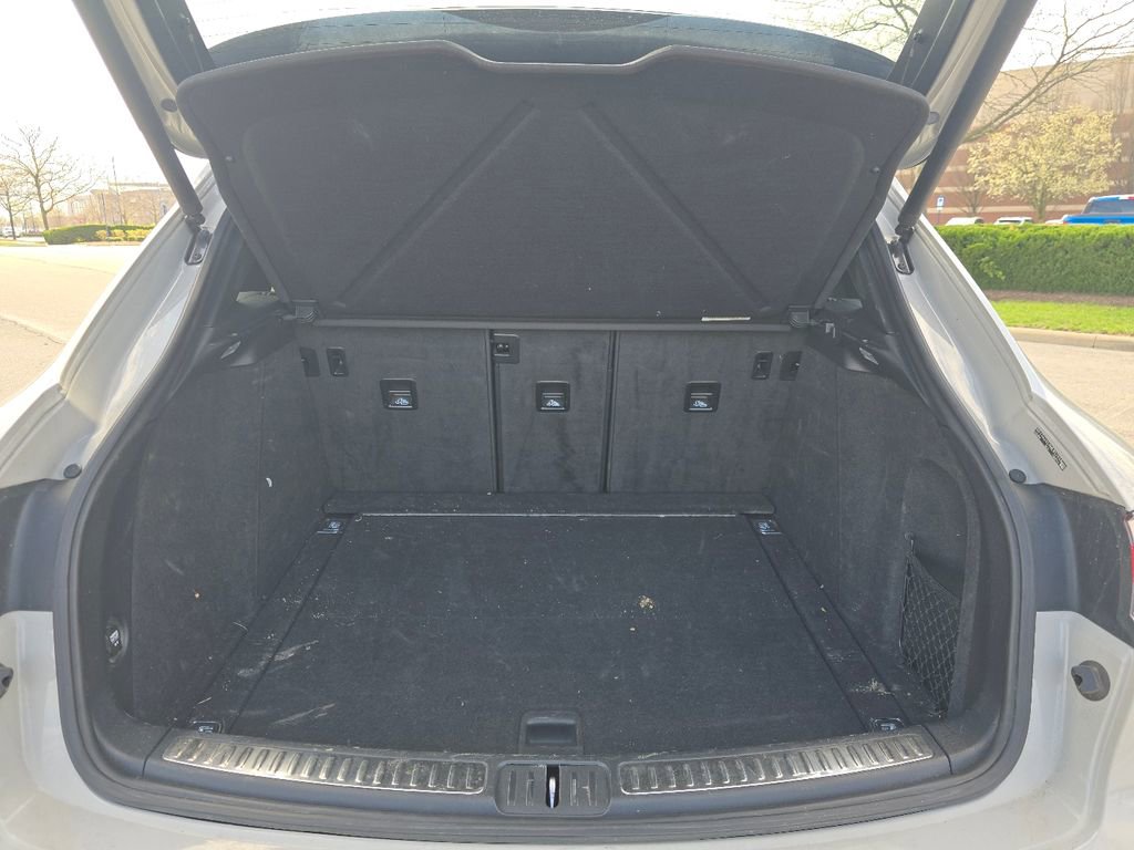 Used 2021 Porsche Macan AWD/4WD image 16