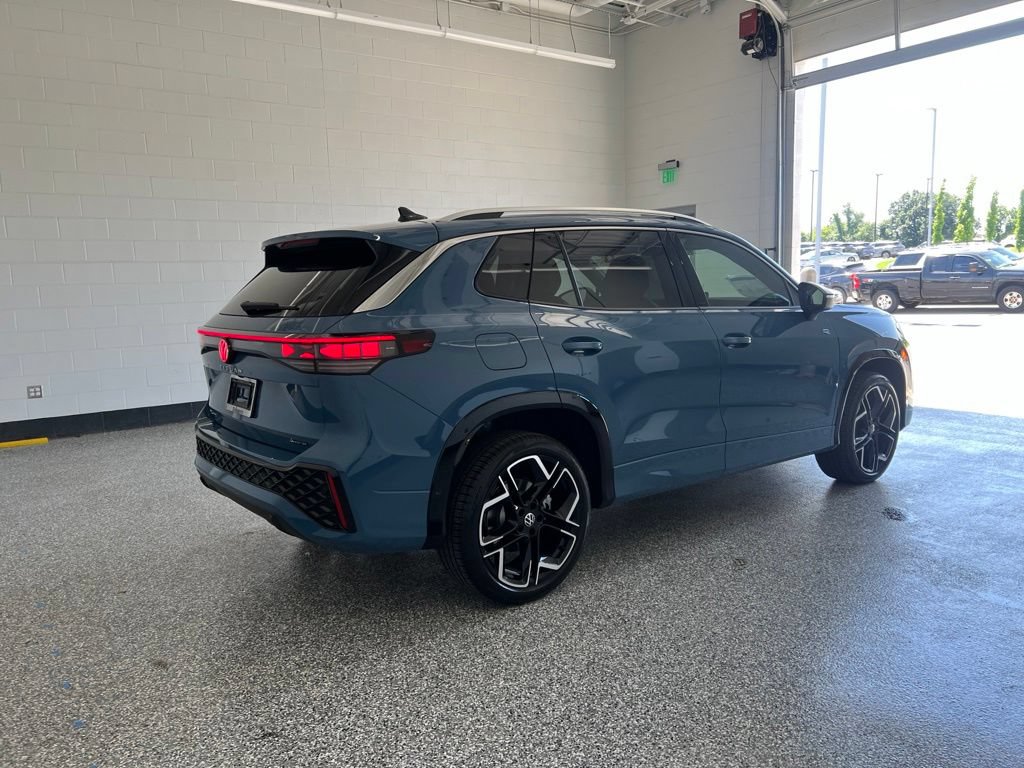 New 2026 Volkswagen Tiguan SEL R-Line AWD/4WD image 5