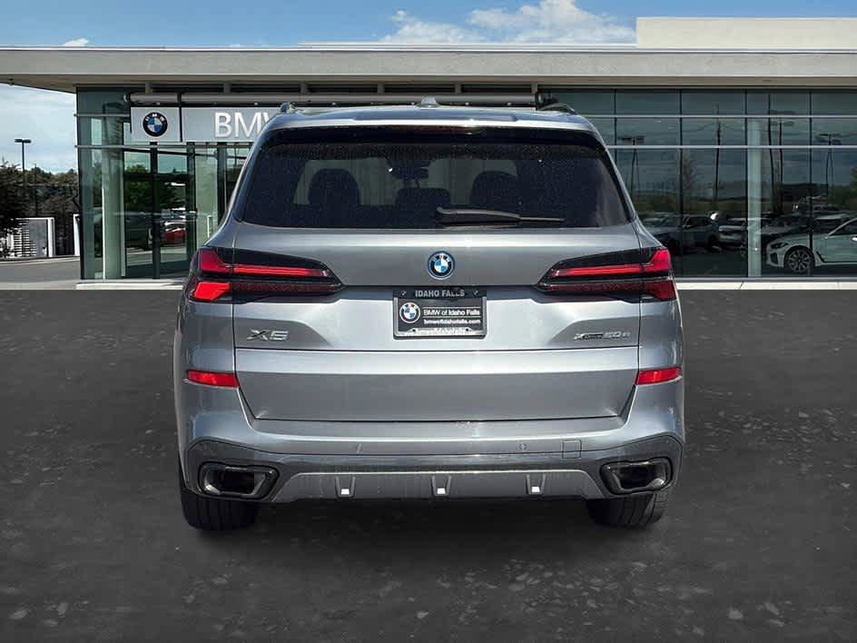 Used 2024 BMW X5 xDrive50e w/ M Sport Package AWD/4WD image 6