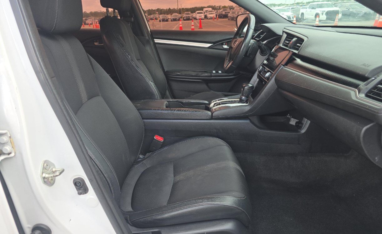 Used 2019 Honda Civic Sport image 11