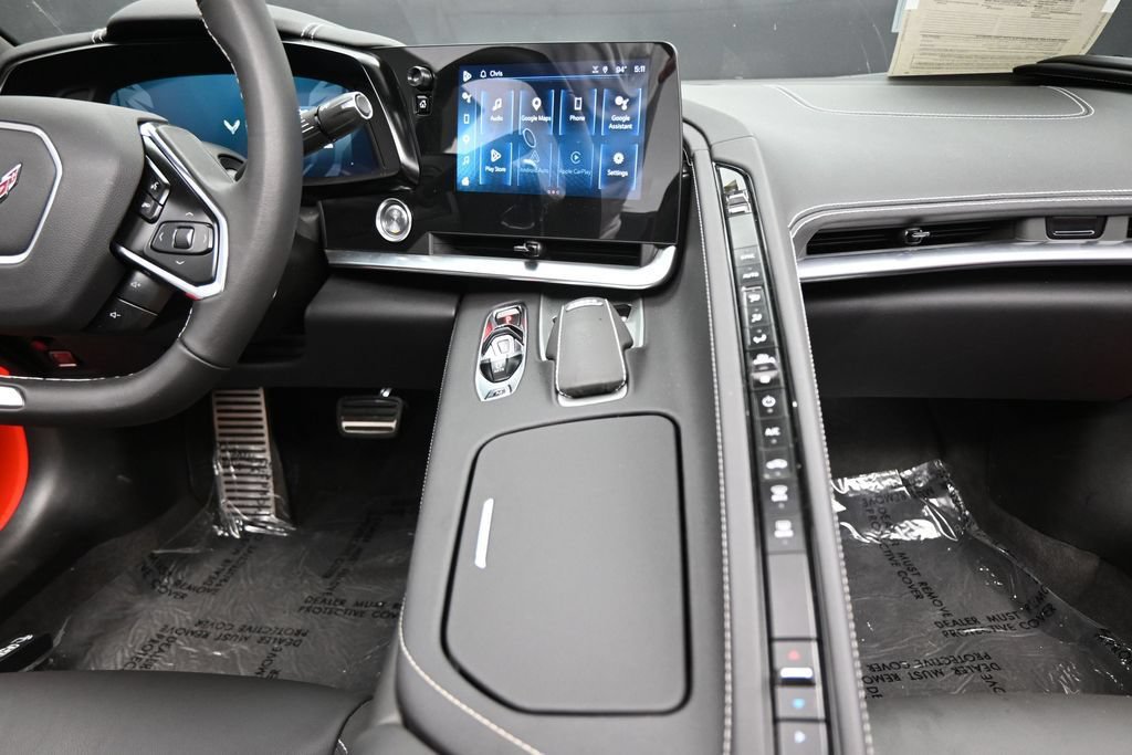 Used 2024 Chevrolet Corvette Z06 RWD image 18