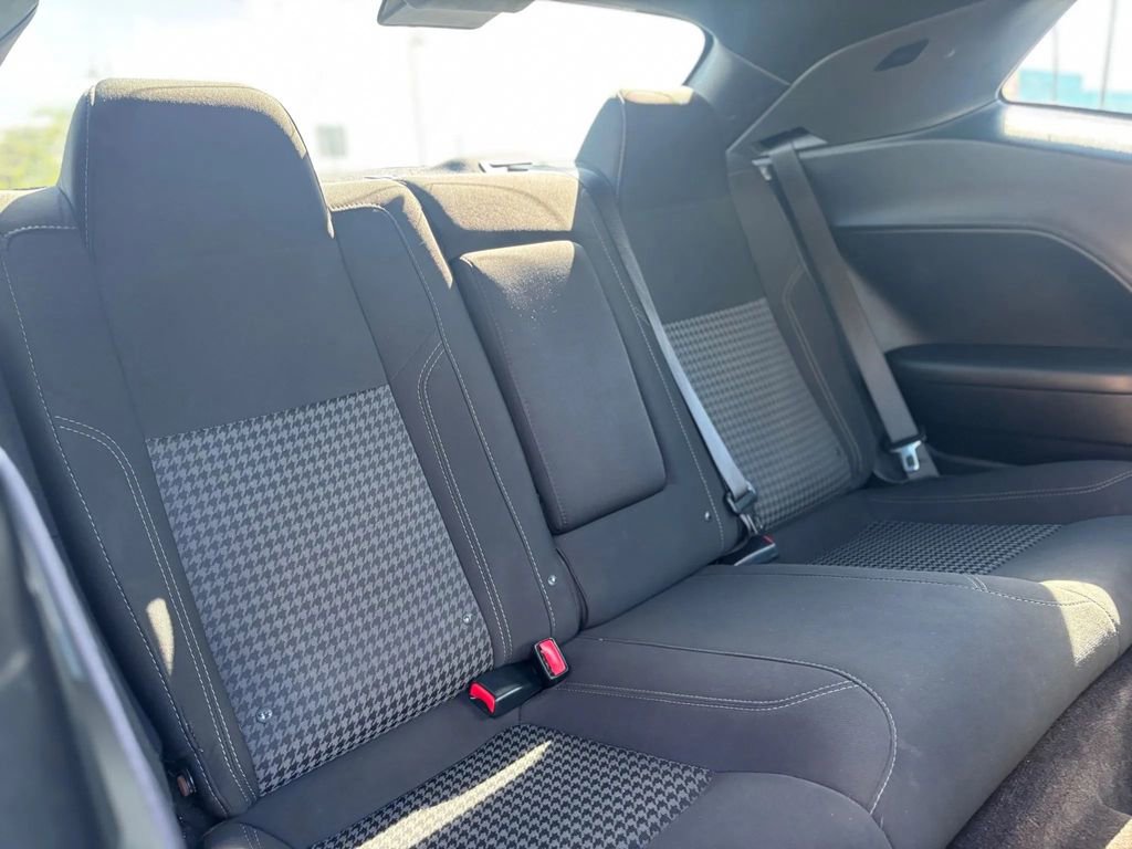 Used 2016 Dodge Challenger SXT w/ Blacktop Package image 11