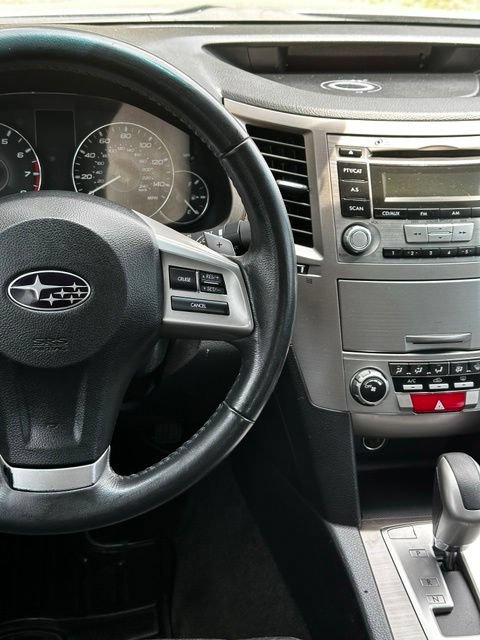 Used 2012 Subaru Legacy 2.5i Premium AWD/4WD image 28