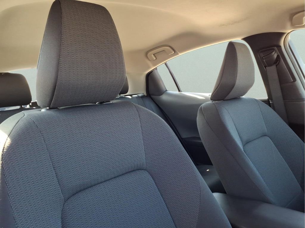 Used 2024 Toyota Prius LE image 15