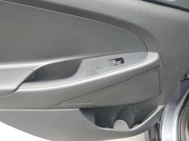 Used 2019 Hyundai Tucson Value FWD image 15