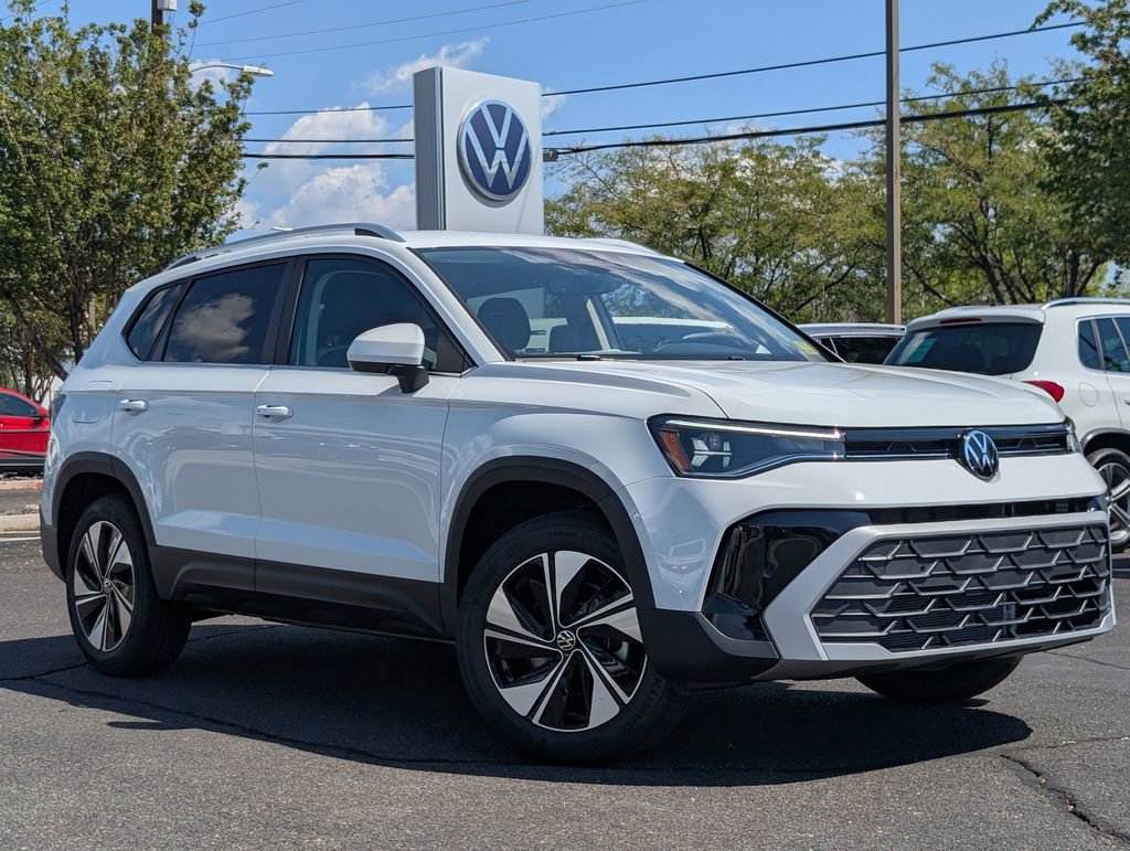 New 2025 Volkswagen Taos SE