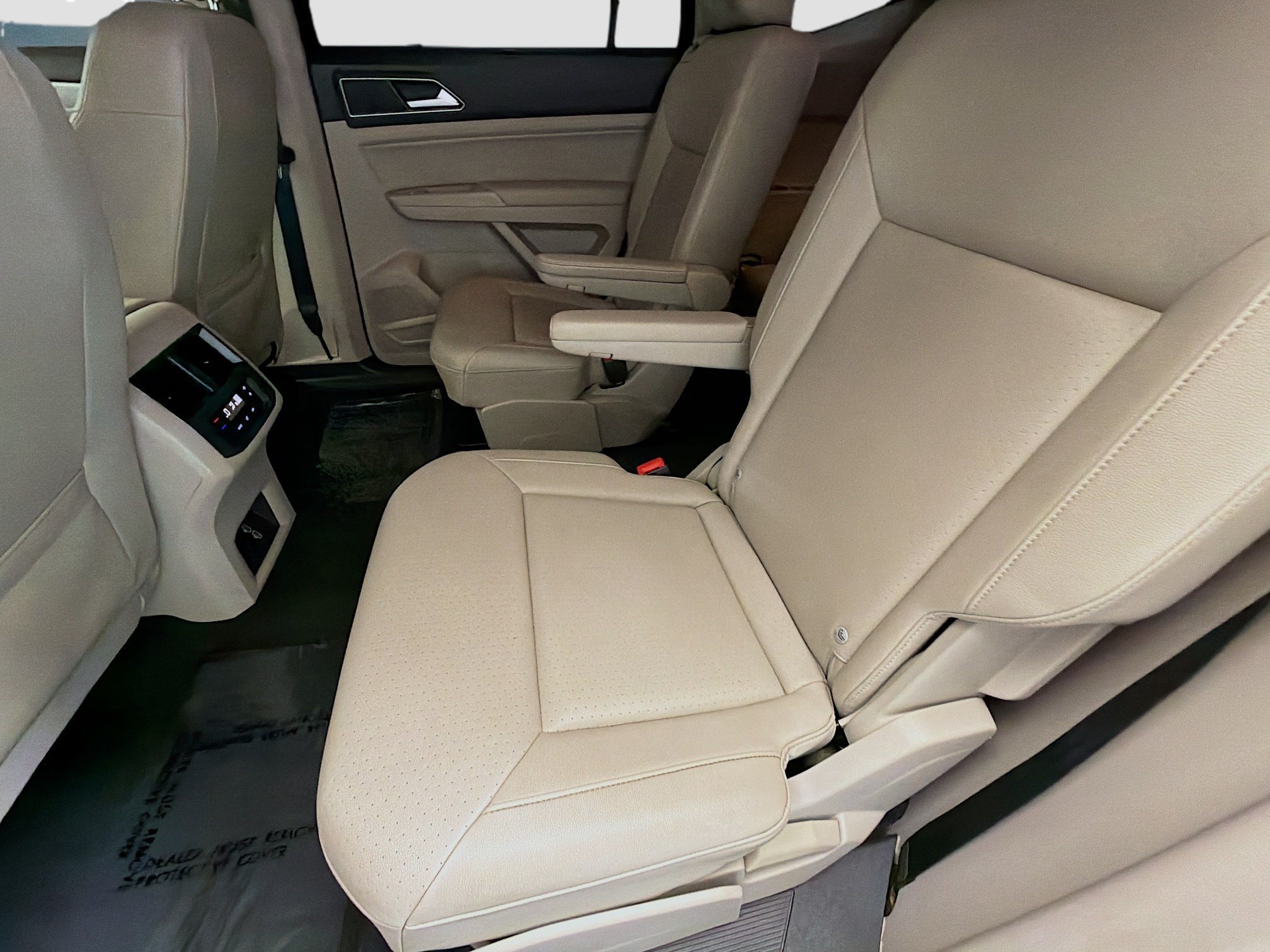 Used 2019 Volkswagen Atlas SE w/ Towing Package FWD image 13
