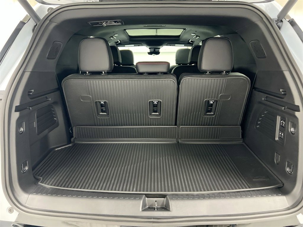 New 2026 Chevrolet Traverse RS w/ LPO, Floor Liner Package image 25