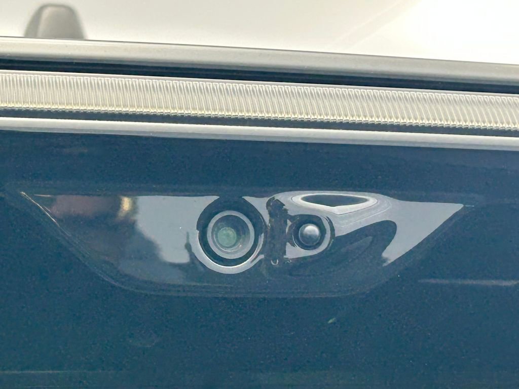 Used 2024 Jeep Grand Cherokee Limited w/ Luxury Tech Group II image 36