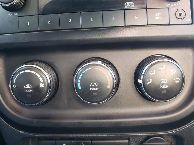 Used 2015 Jeep Patriot Sport w/ Power Value Group AWD/4WD image 21