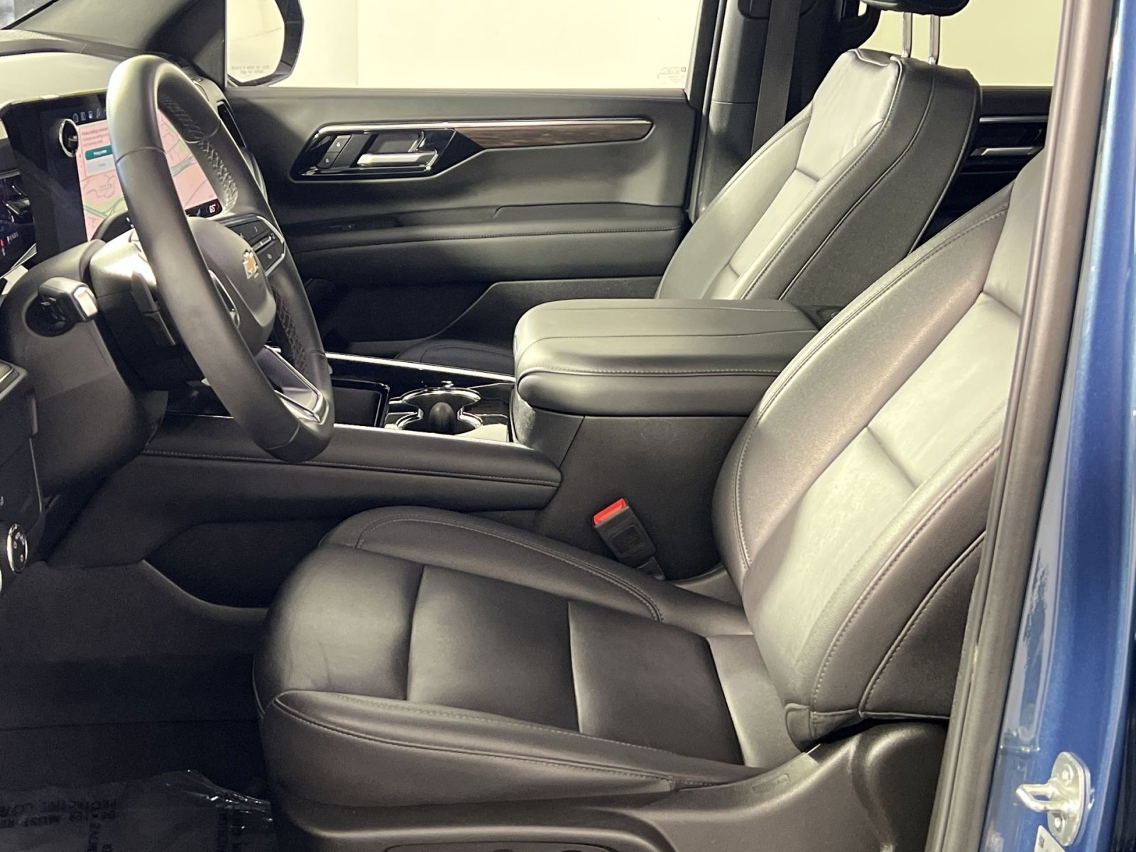 Used 2025 Chevrolet Tahoe LT image 13