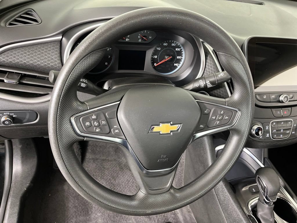 Certified 2025 Chevrolet Malibu LT FWD image 30