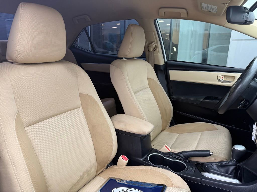 Used 2017 Toyota Corolla LE w/ Carpet Mat Package (TMS) image 25