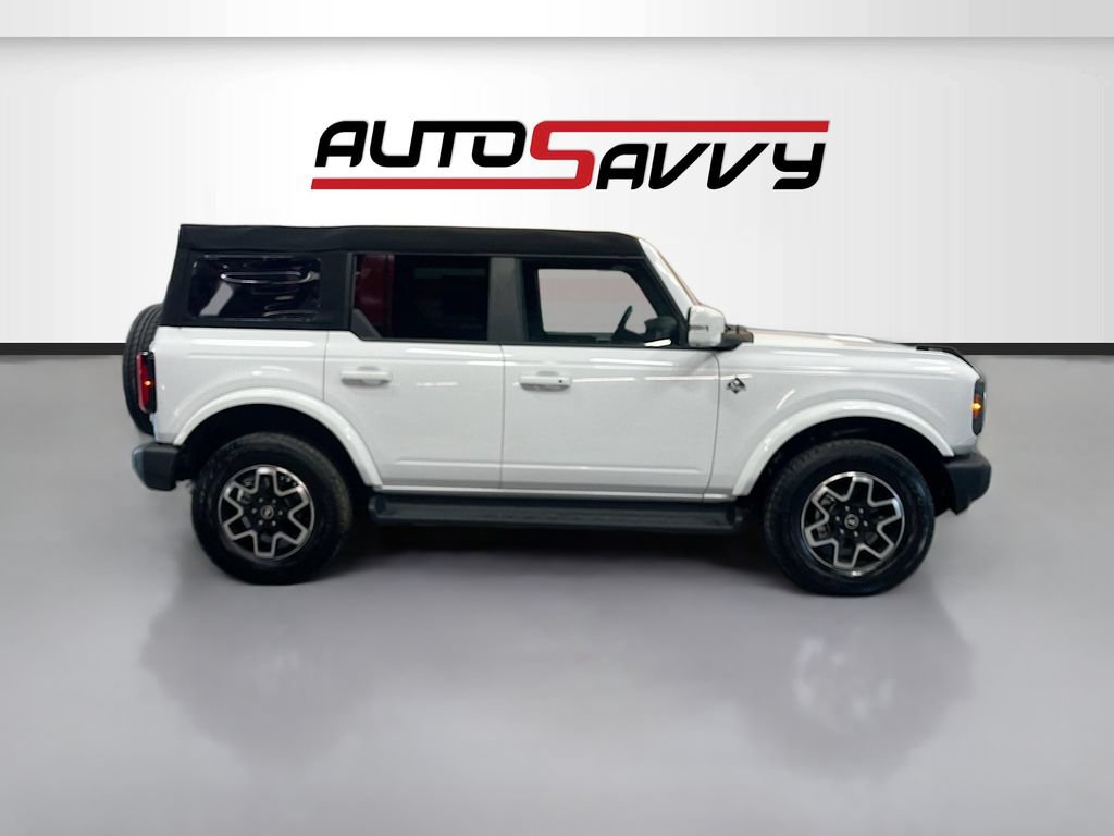 Used 2025 Ford Bronco Outer Banks AWD/4WD image 8