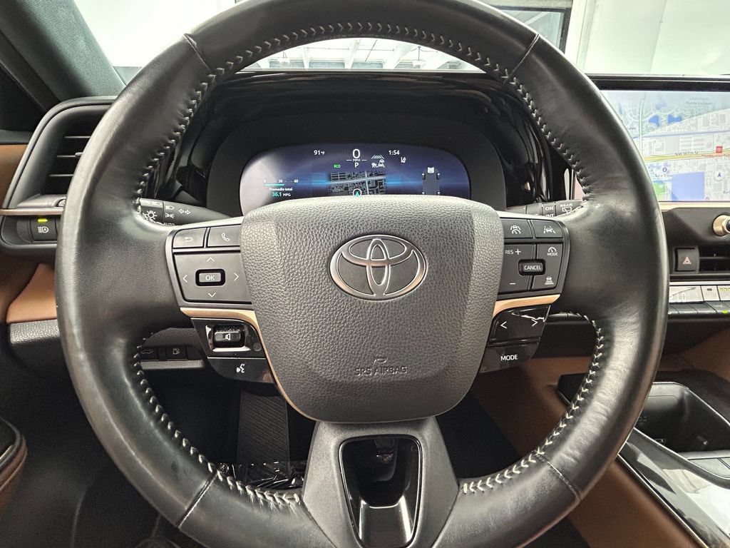Used 2025 Toyota Crown Signia AWD/4WD image 35
