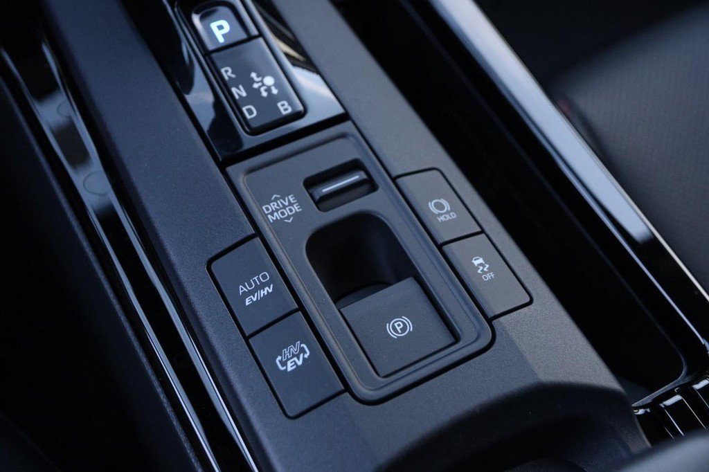 New 2026 Toyota Prius Plug-In Hybrid image 22