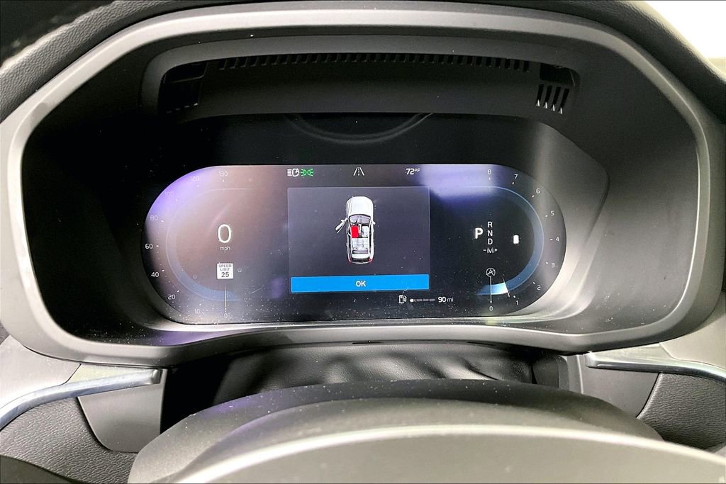 Used 2022 Volvo XC60 B5 Momentum image 20