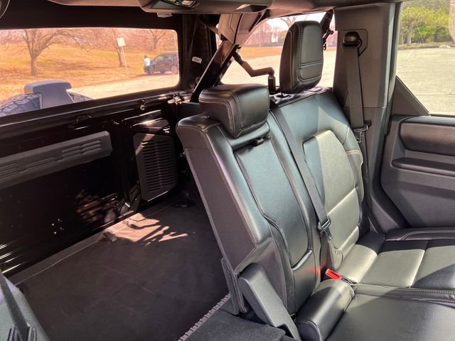 Used 2025 Ford Bronco Badlands image 34