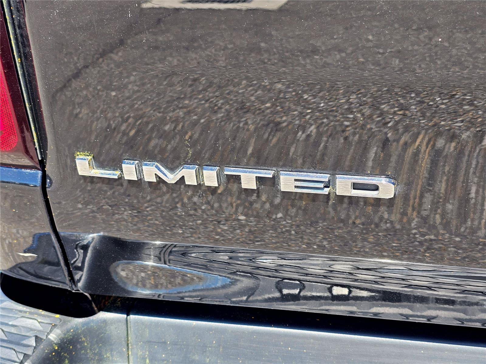 Used 2019 RAM 1500 Limited AWD/4WD image 11