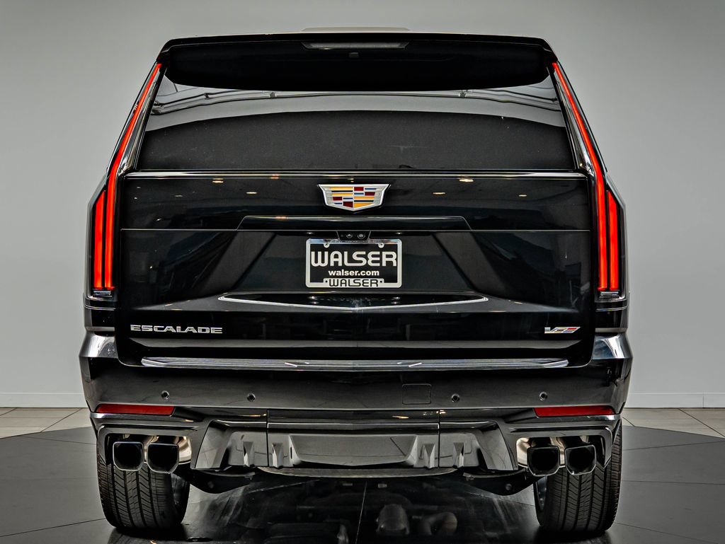 Used 2025 Cadillac Escalade V AWD/4WD image 6