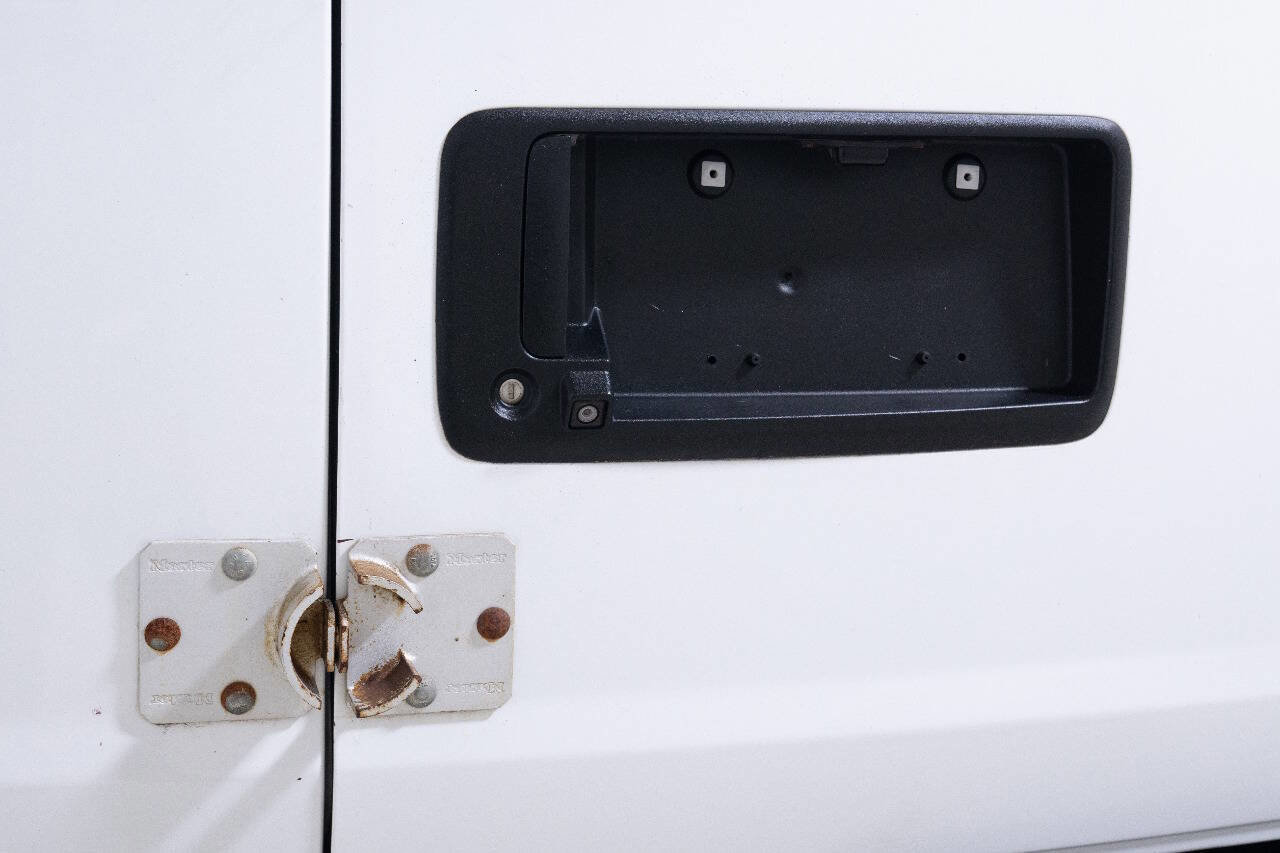 Used 2014 Chevrolet Express 3500 Extended RWD image 28