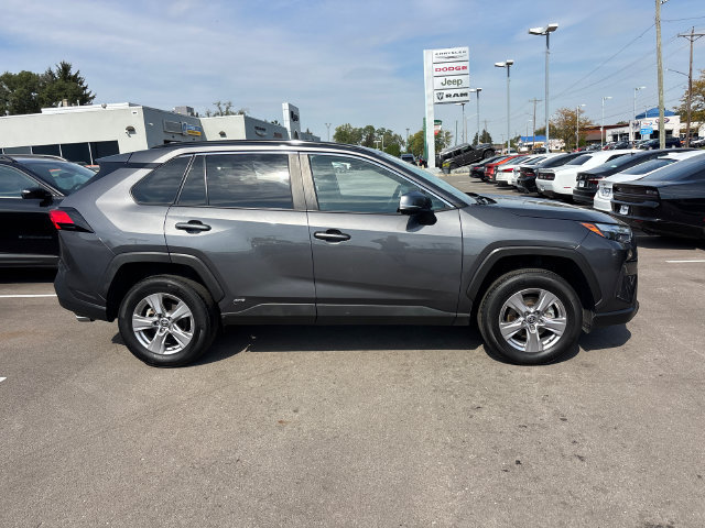 Used 2025 Toyota RAV4 XLE AWD/4WD image 27