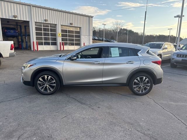 Used 2018 INFINITI QX30 Premium w/ Navigation Package image 5