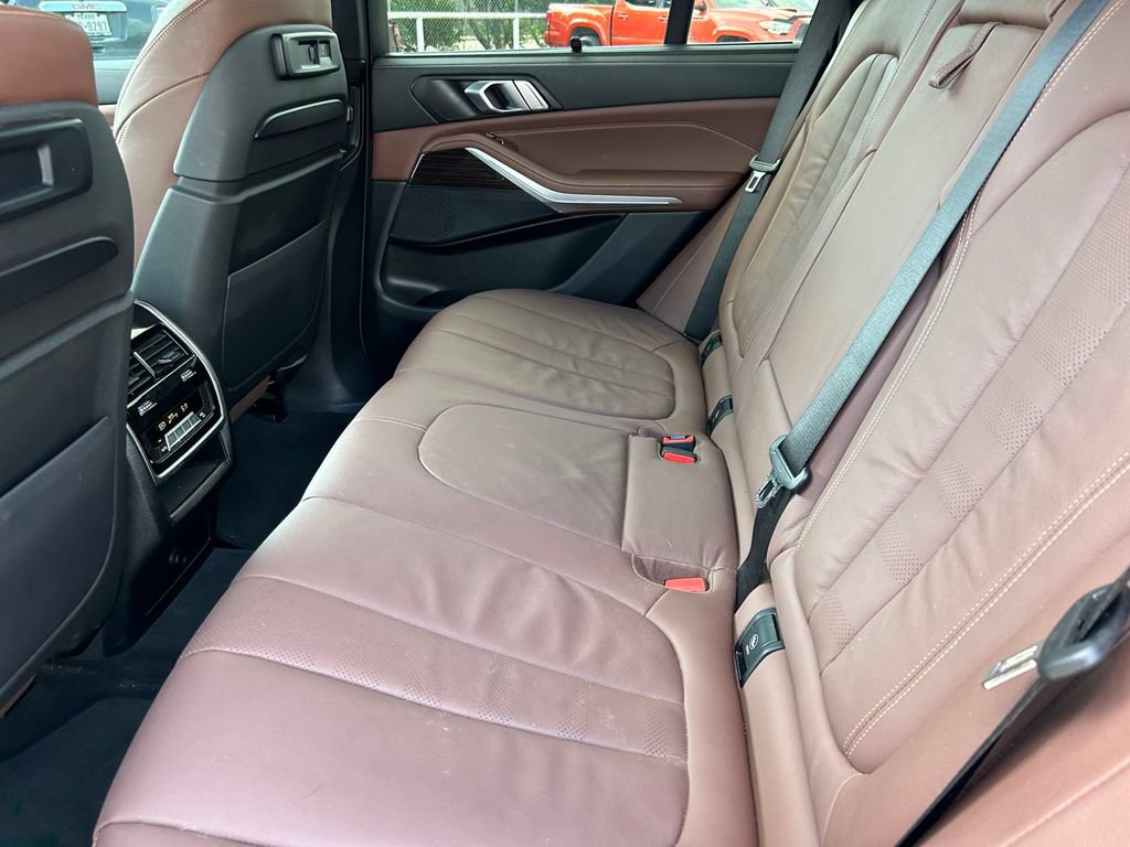 Used 2020 BMW X5 sDrive40i w/ Executive Package RWD image 16