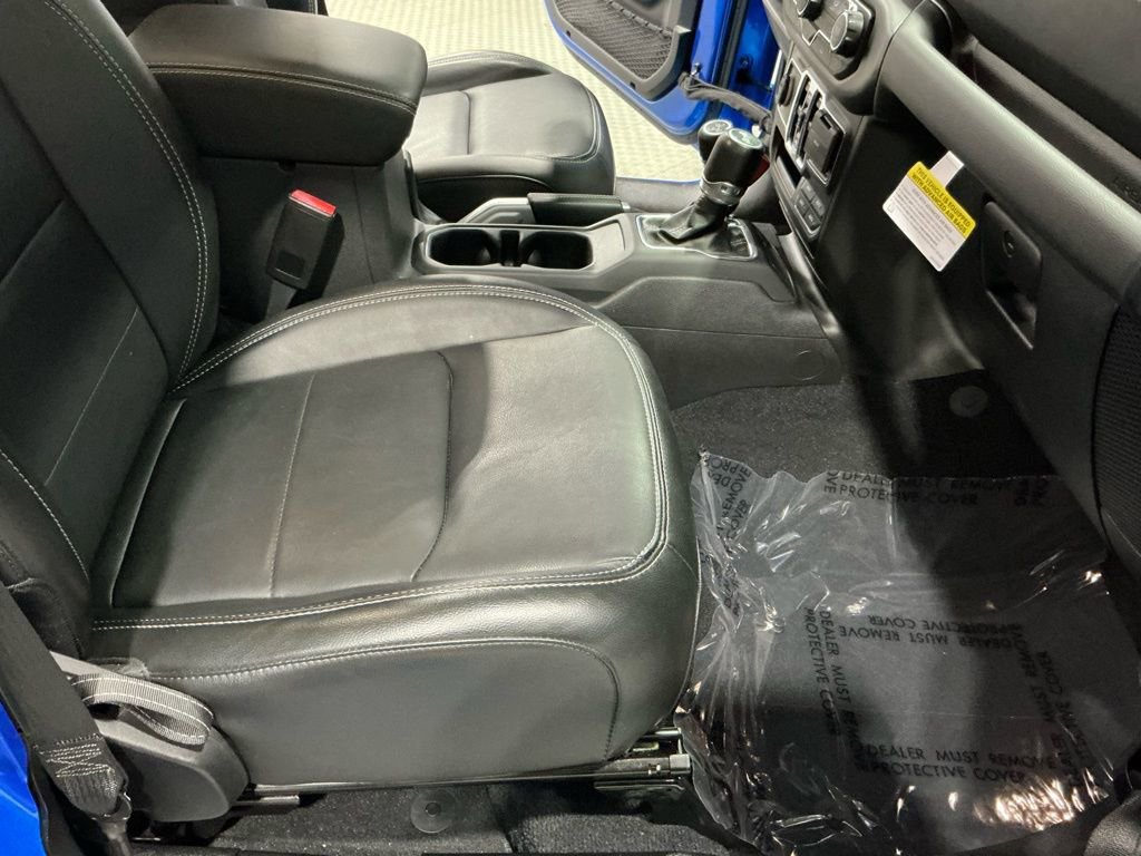Used 2022 Jeep Wrangler Unlimited Sahara image 18
