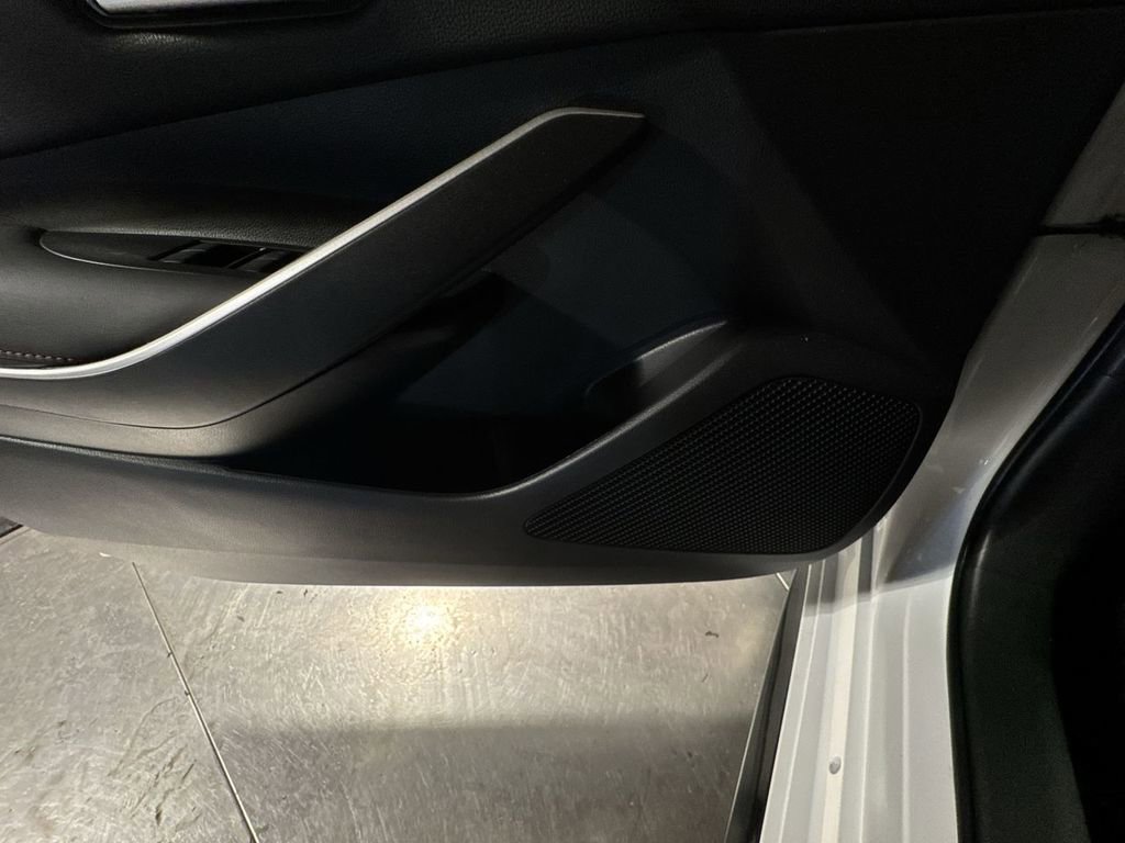 Used 2024 Toyota Corolla SE image 21