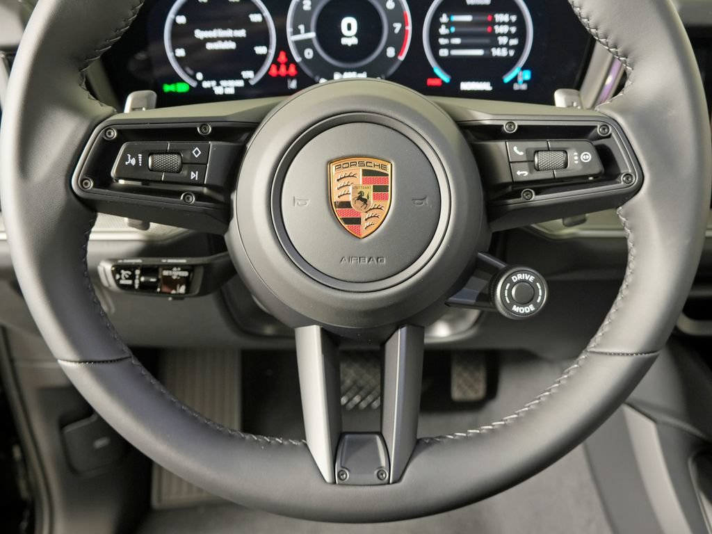 New 2026 Porsche Cayenne Coupe AWD/4WD image 25