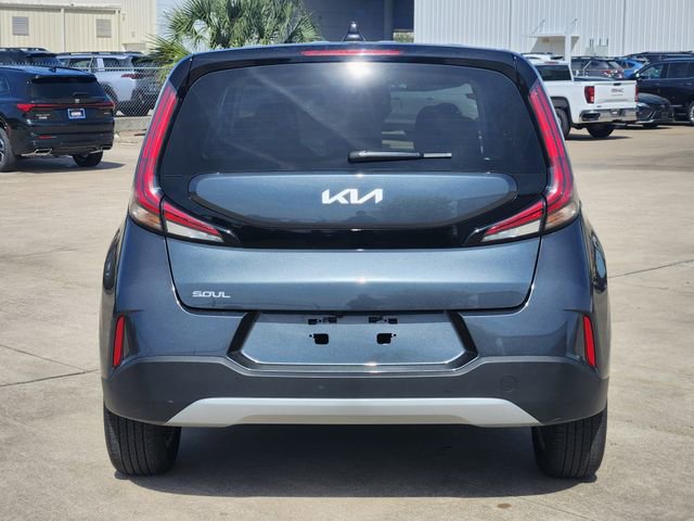 Used 2025 Kia Soul LX FWD image 6