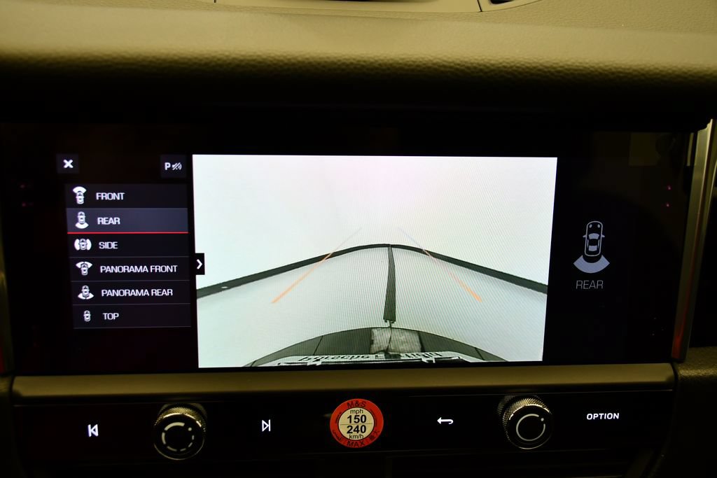 Certified 2026 Porsche Macan AWD/4WD image 31