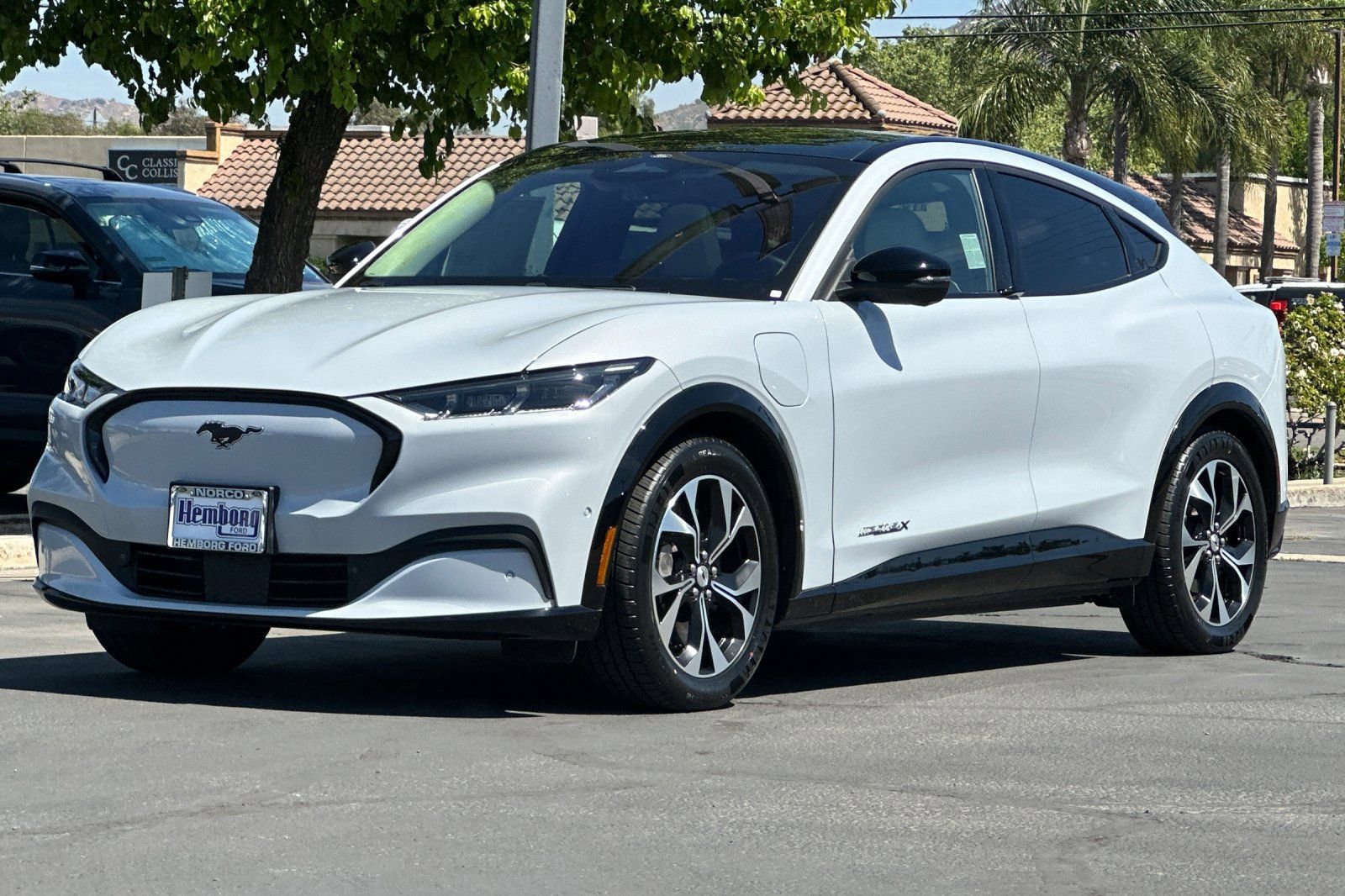 Used 2021 Ford Mustang Mach-E Premium image 8