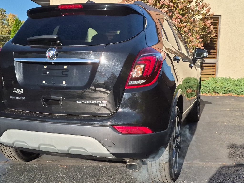 Used 2018 Buick Encore Essence AWD/4WD image 7