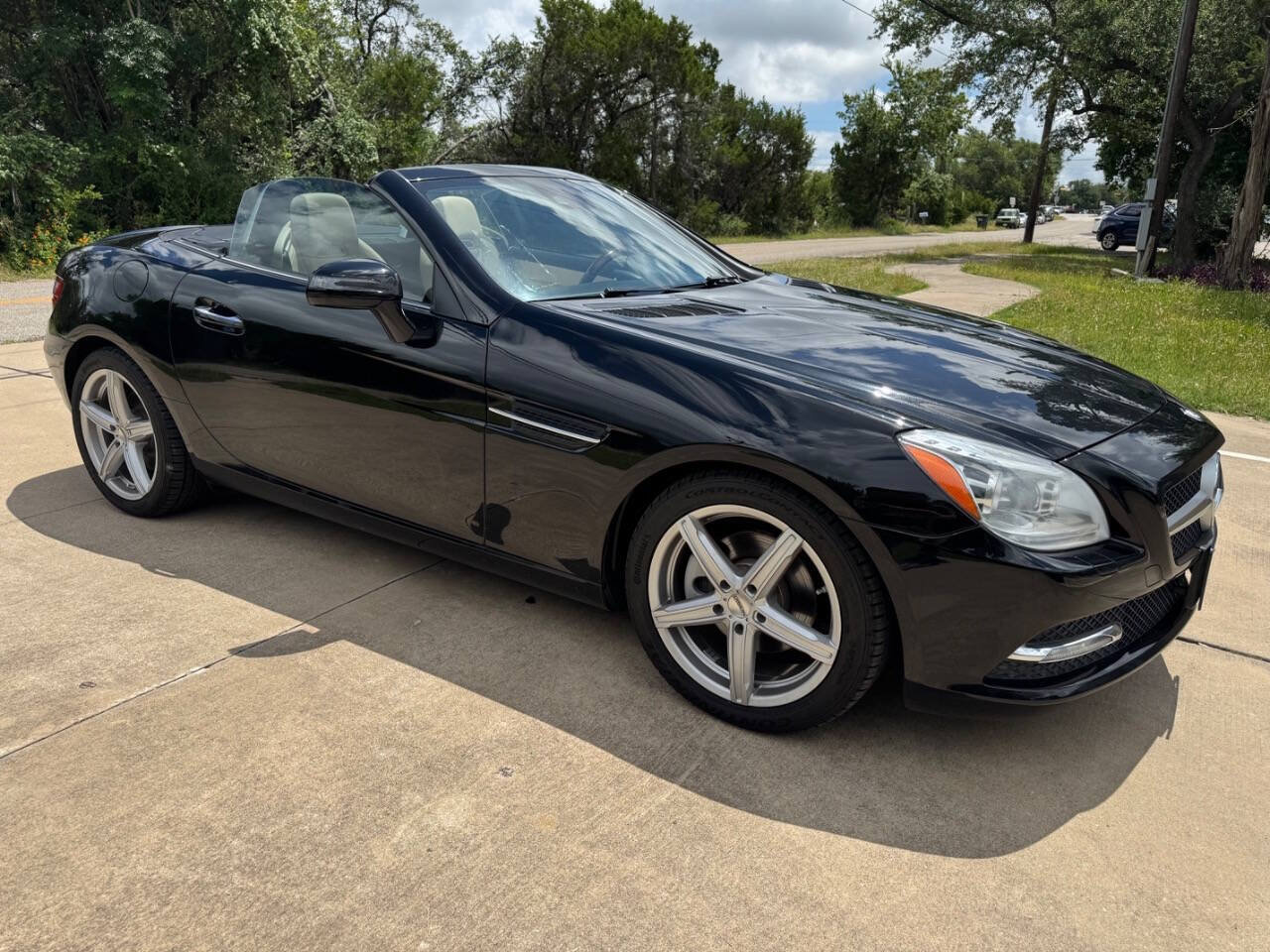 Used 2013 Mercedes-Benz SLK 250 image 17