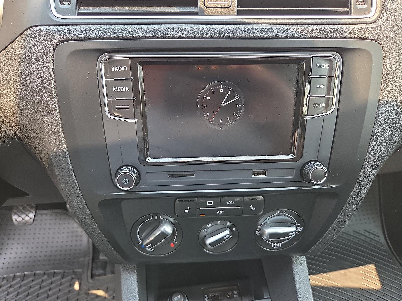Used 2016 Volkswagen Jetta SE FWD image 25